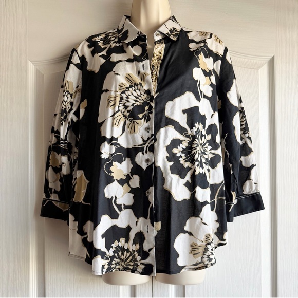 Robert Graham Women’s Shirt Floral Hadley Short Sleeve - Picture 2 of 12